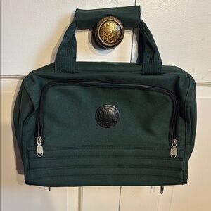 Men’s Green Travel Bag lots of space and pockets!